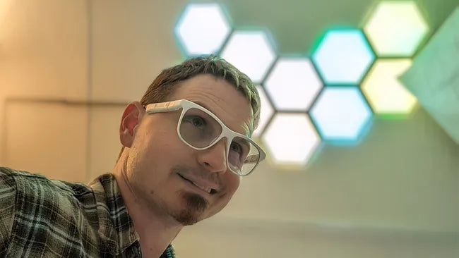 One clearance glasses company