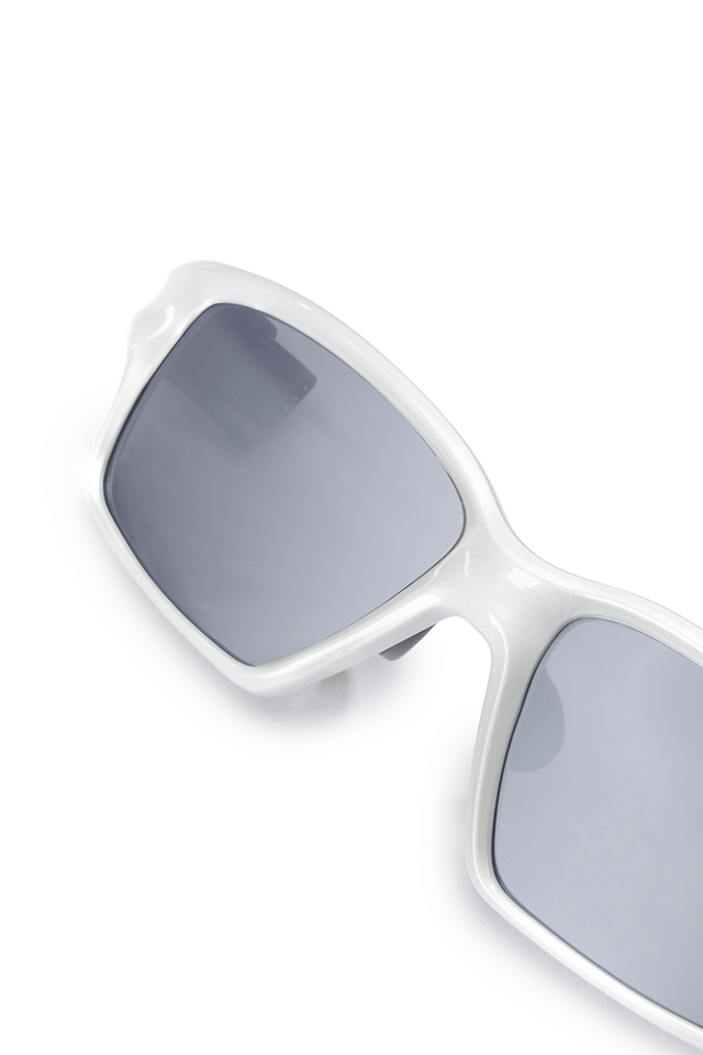 Neon 1 Frame Front